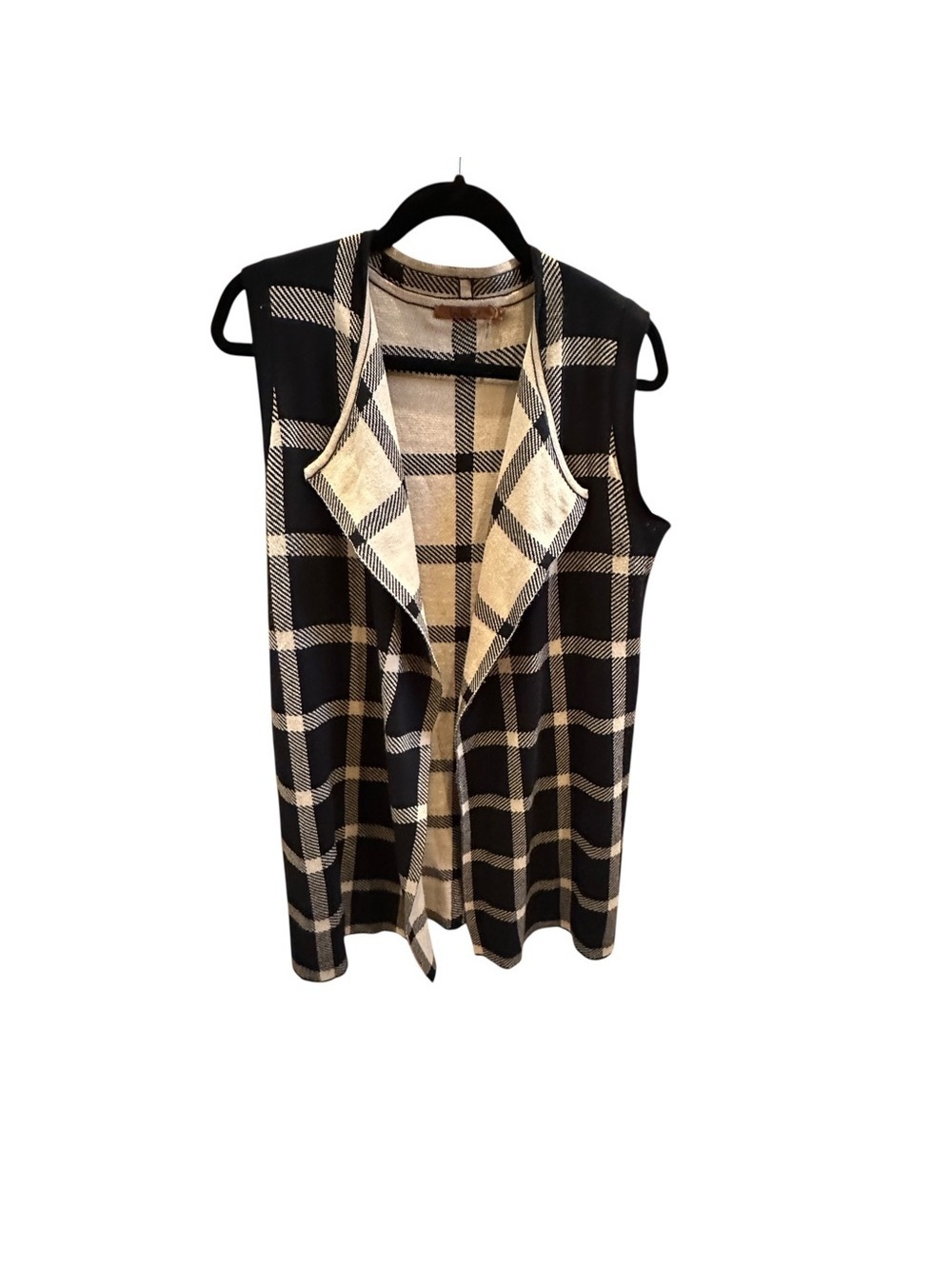 Belldini Black and Cream Plaid Vest